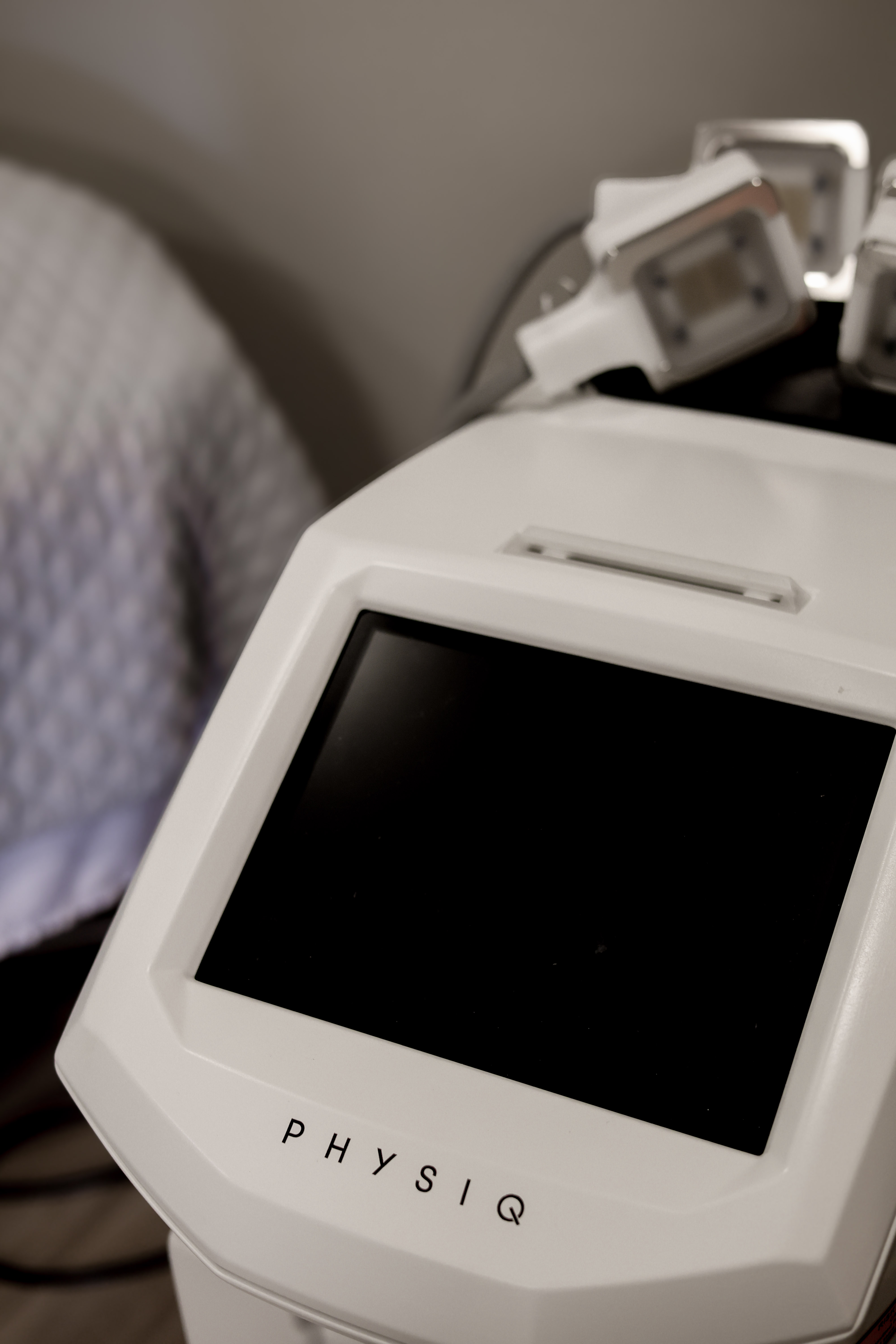 Non-surgical body contouring treatment
